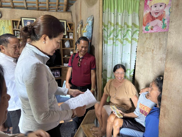 95-anyos na Lolo sa Simara, tumanggap ng ₱50K cash incentive