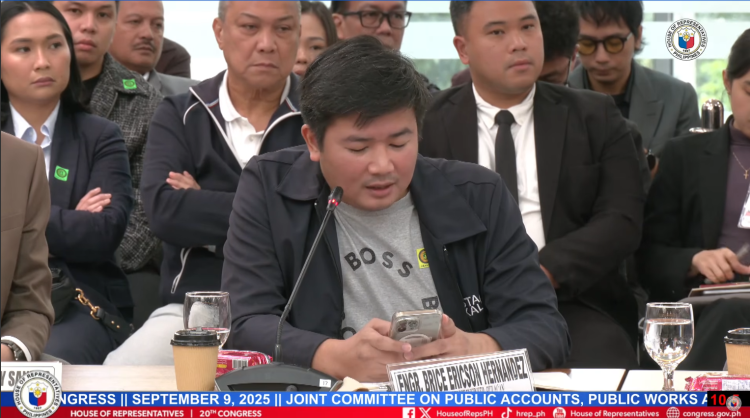 Estrada, Villanueva idinawit sa flood control fiasco