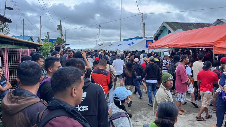 Mga pasahero sa Ambulong Port, dumadaing sa umano’y hindi patas na sistema sa ticketing