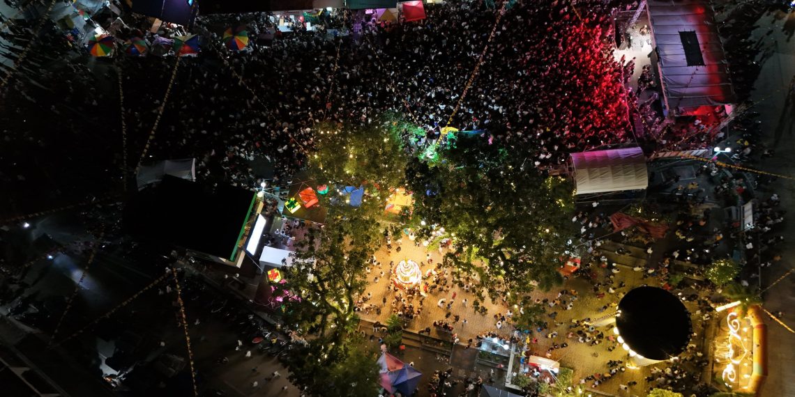 Security guard, inaresto matapos manaksak ng kasabay sa pila sa CR sa Freedom Park
