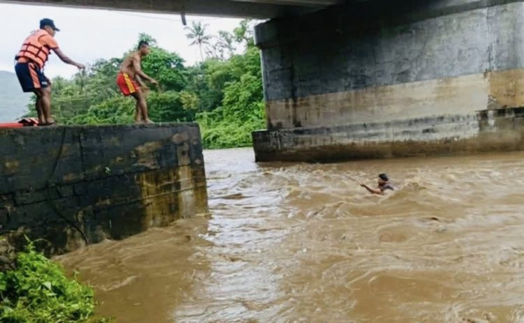 Tatlong indibiduwal, nasagip ng PCG sa Cajidiocan matapos tumaas ang tubig-ilog