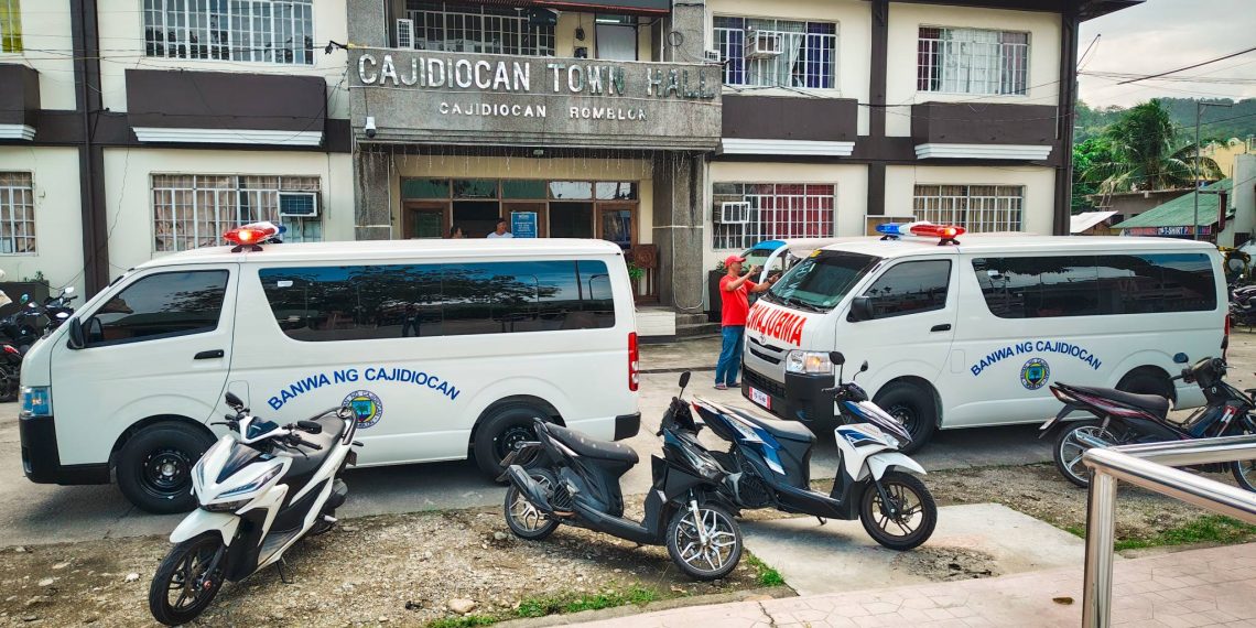Mga bagong ambulansya ng Cajidiocan, ilalagay sa mga malalayong barangay