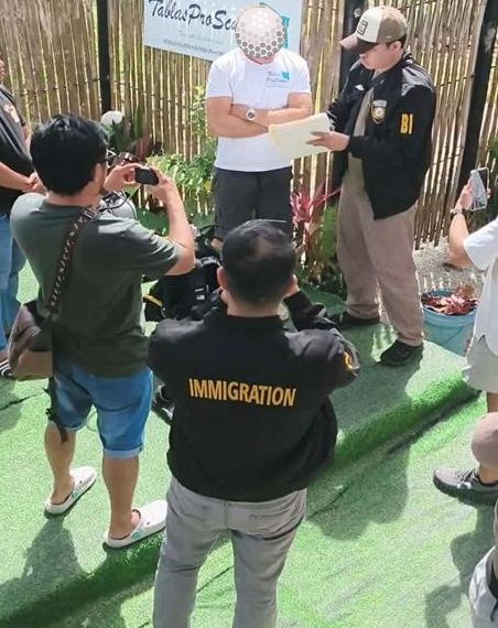 British national, arestado sa Romblon dahil sa overstaying at ilegal na pagtatrabaho