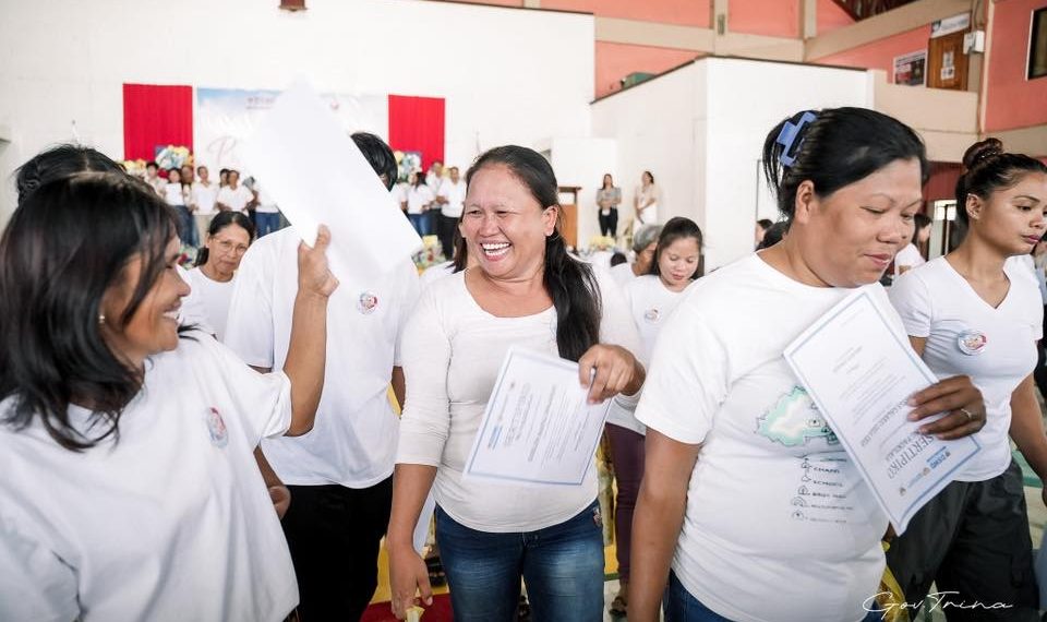 354 na benepisyaryo ng 4Ps sa Romblon, nagtapos sa programa