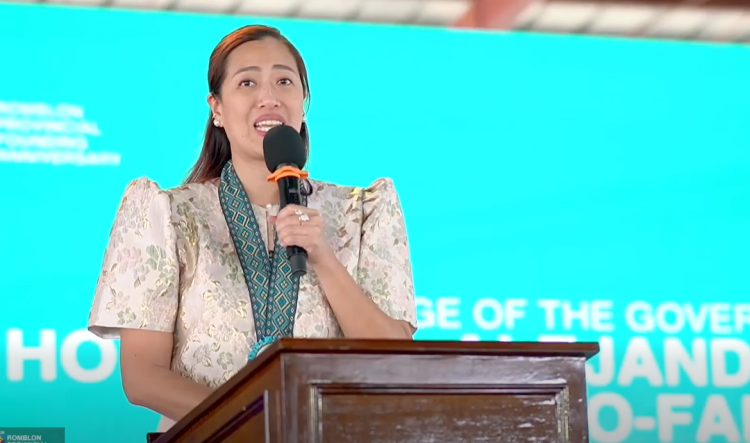 Governor Fabic hinikayat ang mga Romblomanon na ikutin ang sariling probinsya