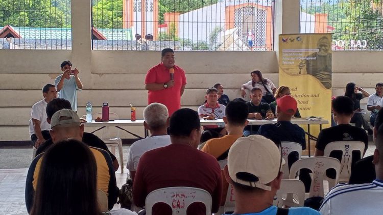 Mga magsasaka at mangingisda sa Cajidiocan na apektado ng krisis sa langis, tutulungan ng LGU