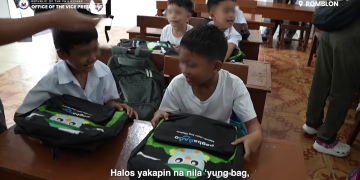 OVP, namahagi ng school bags sa 559 mag-aaral sa Romblon