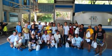 17 mangingisda sa Concepcion tumanggap ng fuel subsidy cards