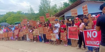 Mga residente ng Sibuyan, nagsagawa ng kilos-protesta laban sa pagmimina