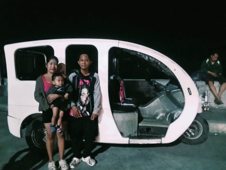 Pamilyang Romblomanon na nag-viral, ligtas nang nakauwi sa Odiongan