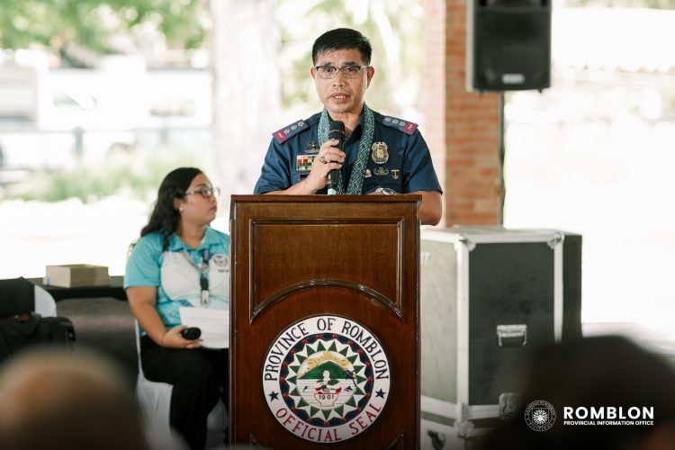 PNP pinuri ang mga taga-Romblon sa pagtutulungan laban sa insurgency
