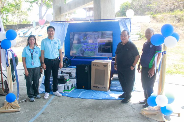 IT equipment kaloob ni Cong. Budoy Madrona sa TESDA Romblon at TESDA schools
