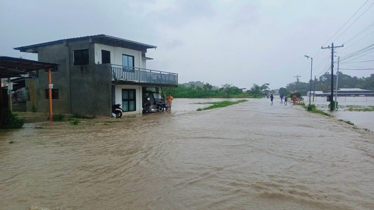 Apat na bayan sa Tablas binaha dahil sa Habagat na pinalalakas ng Bagyong Inday