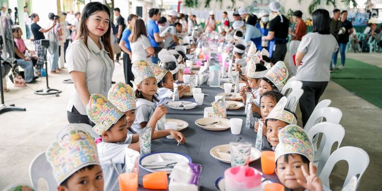 DepEd MIMAROPA inilunsad ang pinalawak na School-Based Feeding Program sa Romblon