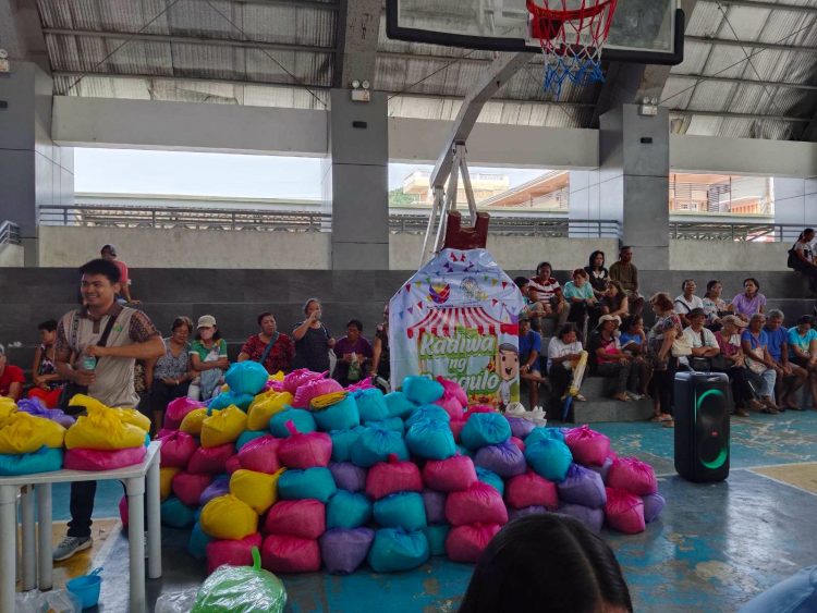 6,000 kilo ng P20/kilo bigas naibenta sa San Agustin, Odiongan