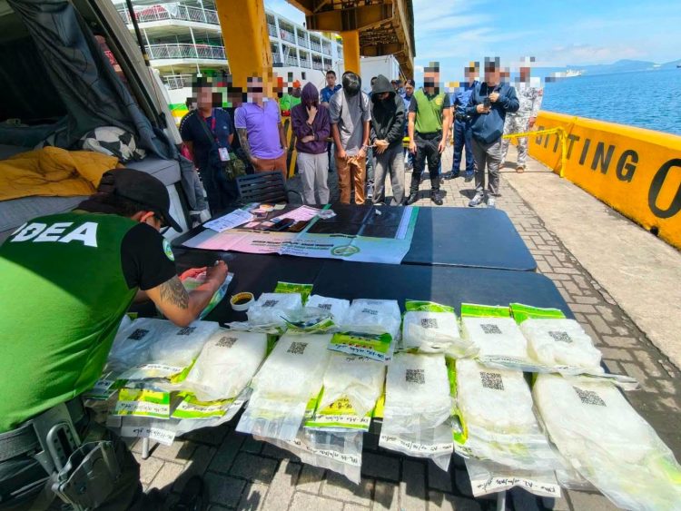 ₱510-M hinihinalang shabu nasabat sa Batangas Port