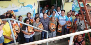 Mahigit 15,500 pamilya sa Odiongan tumatanggap ng rice assistance mula sa LGSF
