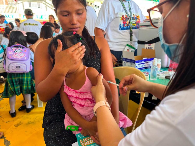 Mahigit 11,900 bata sa Romblon, nabakunahan laban sa tigdas at tigdas-hangin