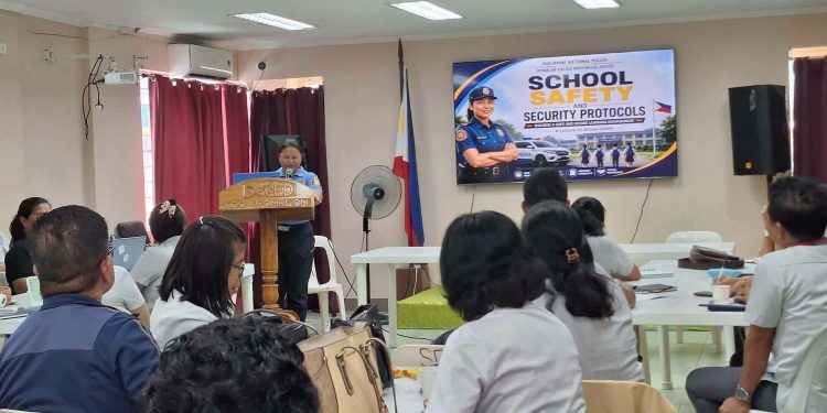 Romblon PPO, DepEd nagtulungan para sa ligtas na paaralan sa Romblon