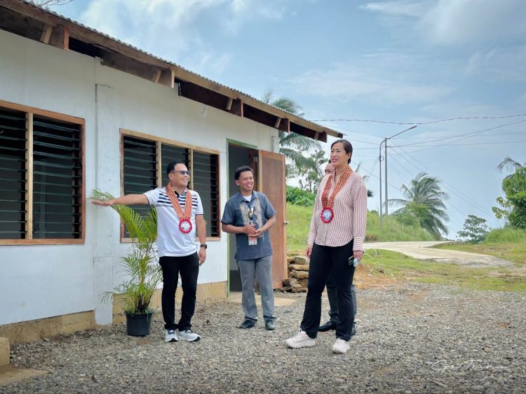 Bagong gusali ng paaralan sa Calatrava, pinasinayaan matapos masira ng Bagyong Opong