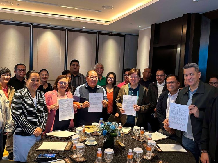 DepEd, CHED, TESDA lumagda sa MOA para sa mas konektadong education system sa Romblon