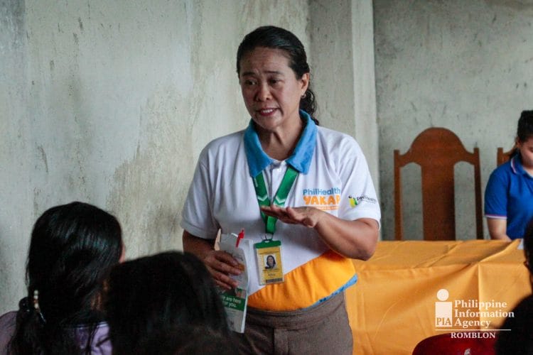 PhilHealth Romblon hinikayat ang mga miyembro na gamitin ang eGovPH app