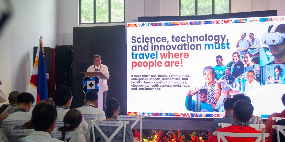 Mahigit 1,200 MSMEs sa MIMAROPA, nakatanggap ng ₱91-M technology assistance mula DOST