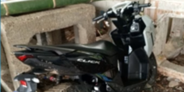 Babaeng suspek sa pagtangany ng motorsiklo, arestado