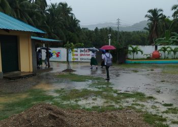 Malalakas na ulan dulot ng habagat nagdulot ng pagtaas ng tubig, class suspension sa Romblon