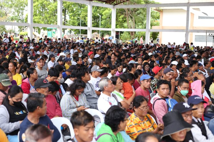 Mahigit 5,000 Romblomanon, inaasahang makikinabang sa Handog ng Pangulo sa Odiongan
