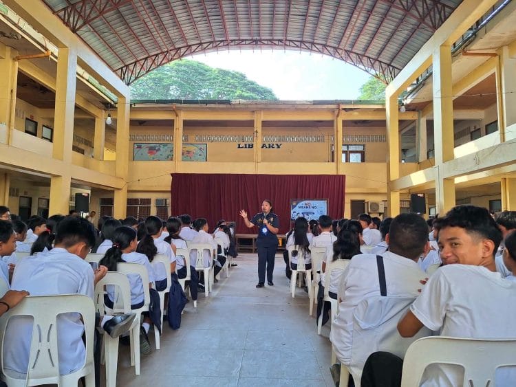 250 estudyante sa Romblon National High School, lumahok sa Crime Prevention Symposium