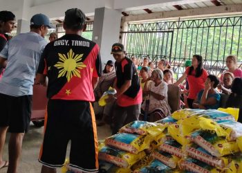 4,126 residente sa Magdiwang tumanggap ng tig-5 kilo ng bigas