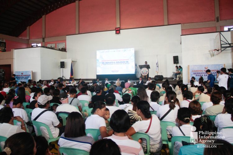 Marcos administration, naghatid ng ₱102.25-M serbisyong pampamahalaan sa Romblon sa Handog ng Pangulo