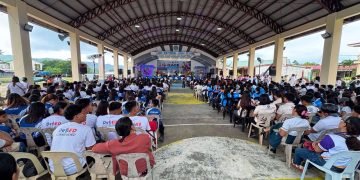 Halos 2,000 mag-aaral, guro nagsama-sama sa pagbubukas ng RACE 2026 sa Looc