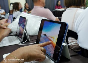 Mga guro sa Romblon, sinanay sa paggamit ng iPad sa pagtuturo