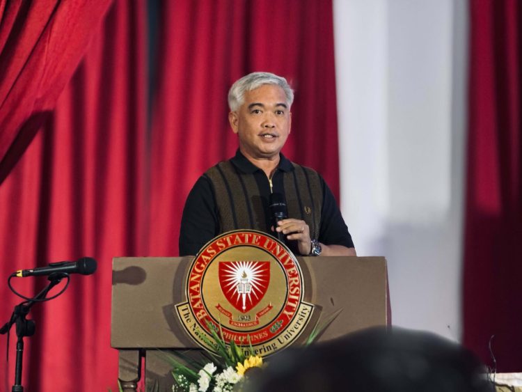 Montojo, umaasang maibalik sa maliliit na mangingisda ang eksklusibong karapatan sa municipal waters