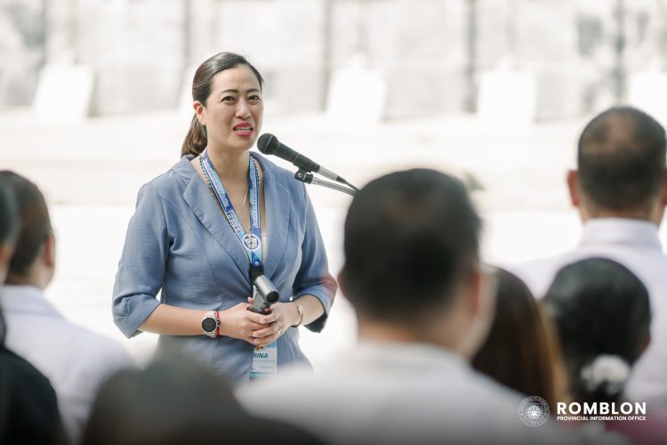 Looc NHS, nagsagawa ng libreng eye checkup para sa mga mag-aaral