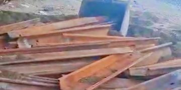 Contractor at DPWH, ipatatawag ng konseho ng Cajidiocan sa isyu ng mga sheet pile