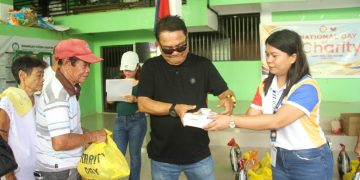 Mga senior citizens sa Santa Maria, nakatanggap ng tulong mula sa PCSO Romblon
