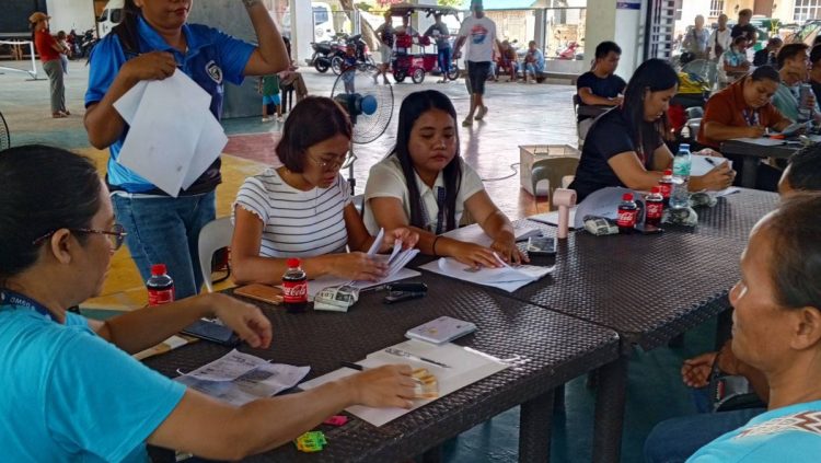 DSWD Romblon, nagpapatuloy sa pamamahagi ng ₱2,000 UPLIFT assistance